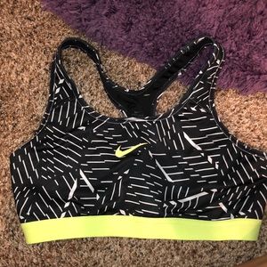 NWOT Nike Sports Bra